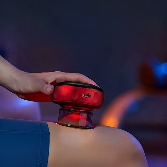 Utilisation de la ventouse de massage sur la jambe